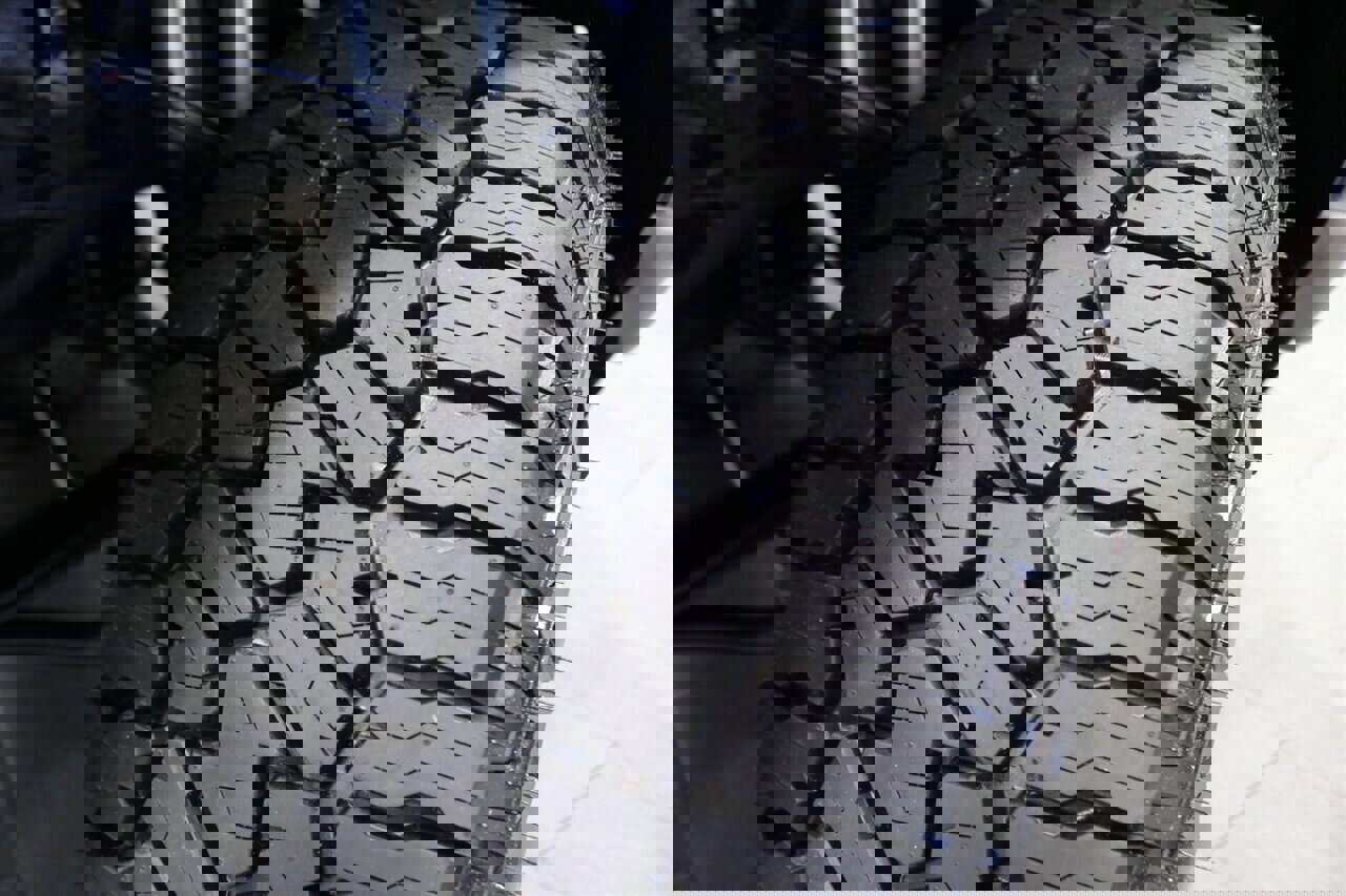 Used 2002 Ford Excursion Limited image 59