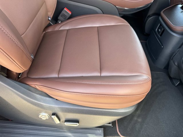 New 2025 Lincoln Navigator L Reserve image 22