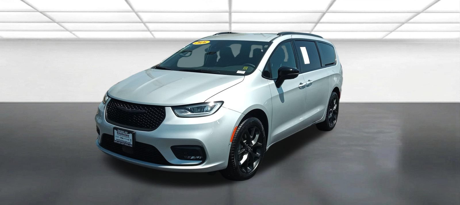 Used 2026 Chrysler Pacifica Select w/ S Appearance Package AWD/4WD image 7