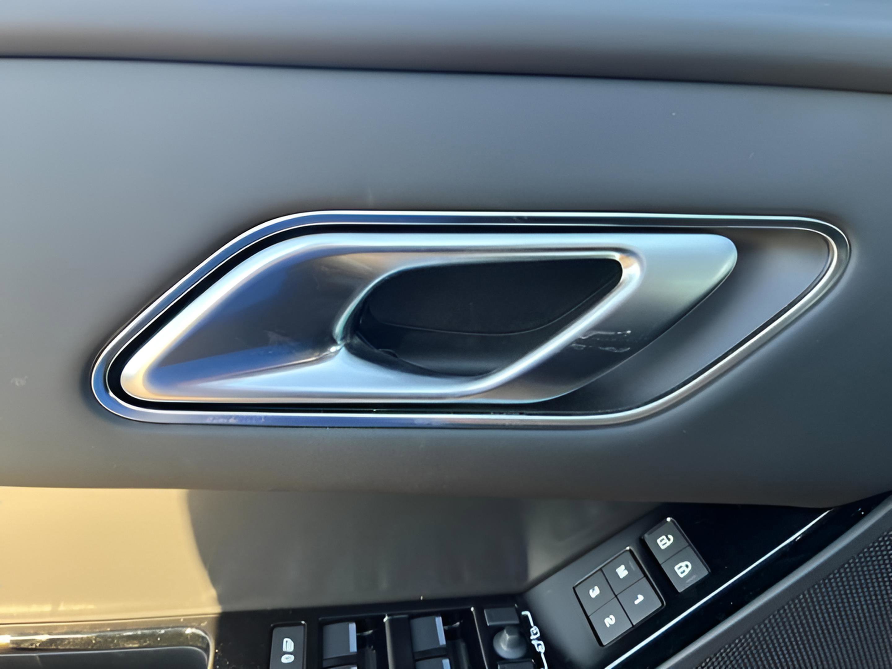 Certified 2026 Land Rover Range Rover Velar S image 30