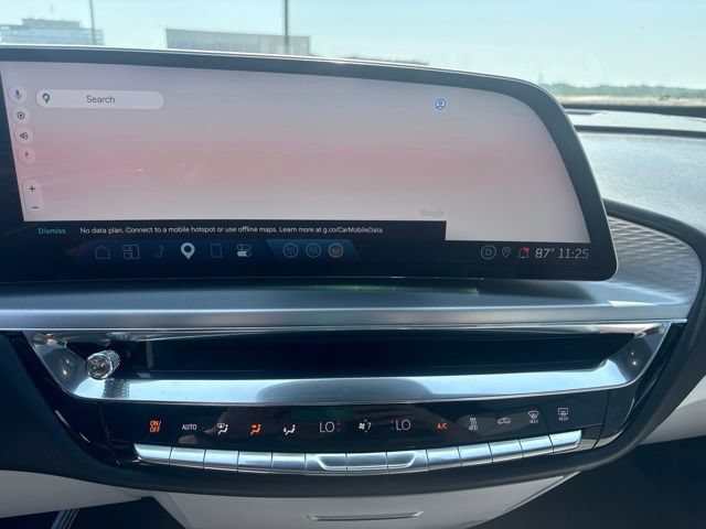 Used 2024 Cadillac Lyriq Luxury w/ LPO, Floor Liner Package AWD/4WD image 7