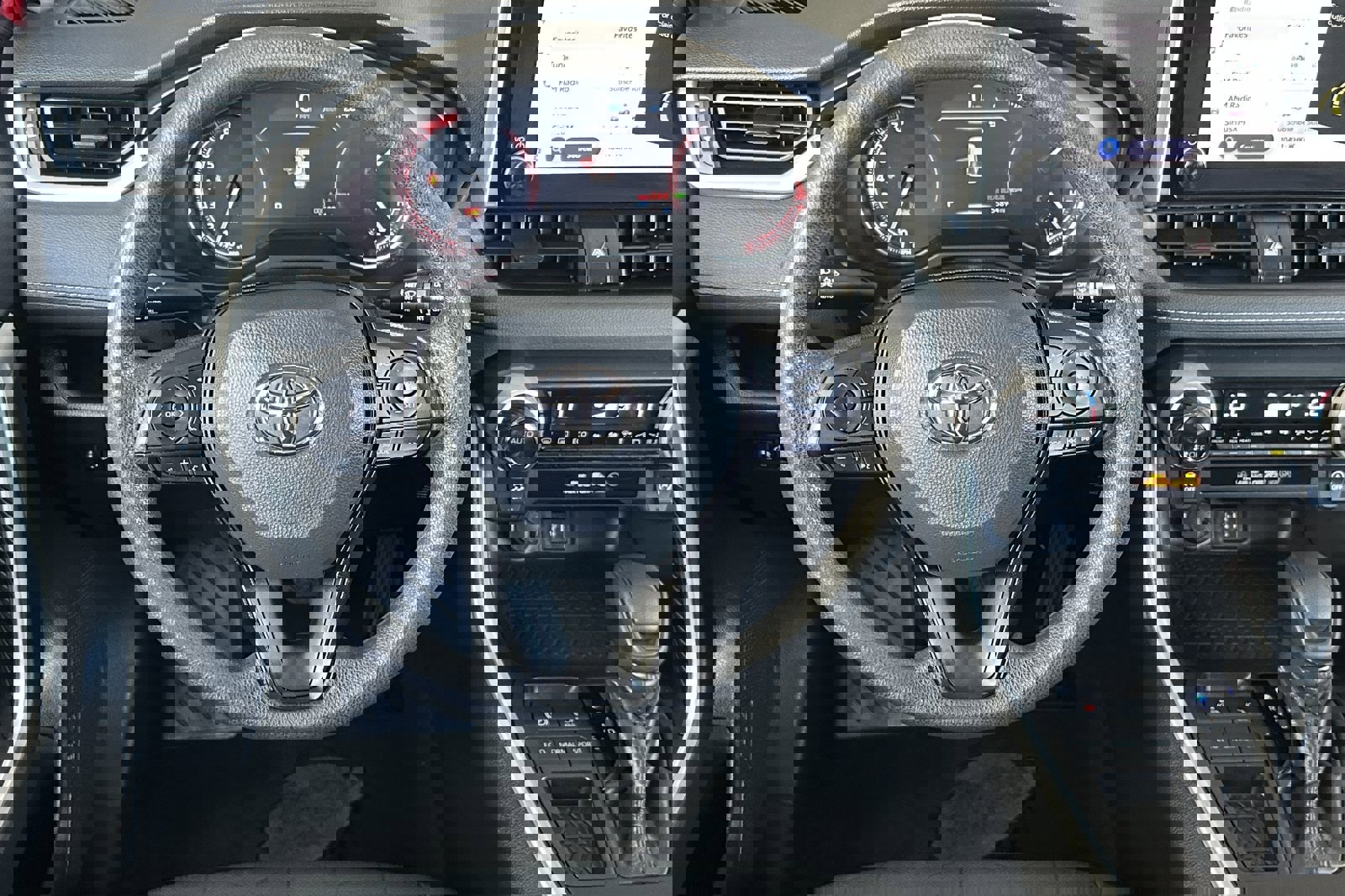 Used 2023 Toyota RAV4 XLE image 15