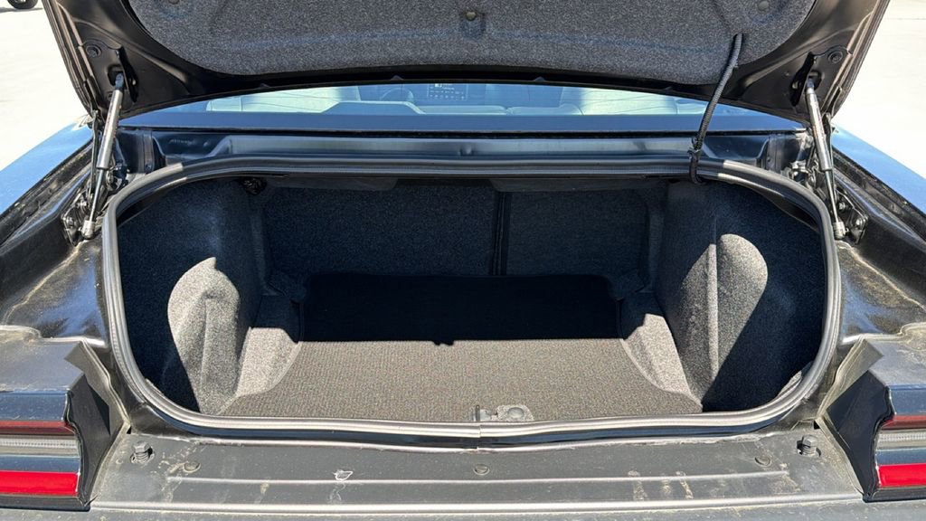 Used 2023 Dodge Challenger R/T w/ Plus Package image 28