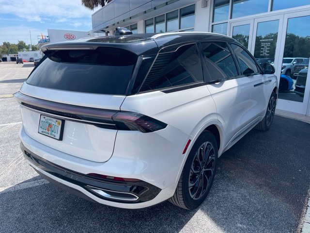 Certified 2024 Lincoln Nautilus Reserve AWD/4WD image 4