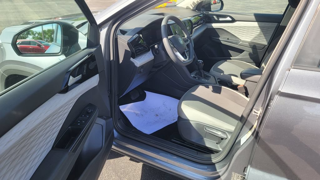 Used 2022 Volkswagen Taos S FWD image 18