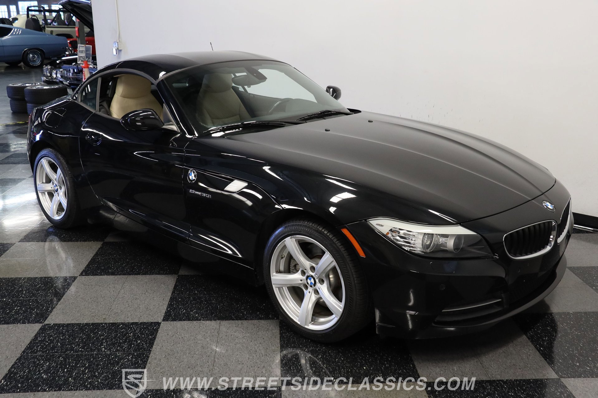 Used 2011 BMW Z4 sDrive30i image 13