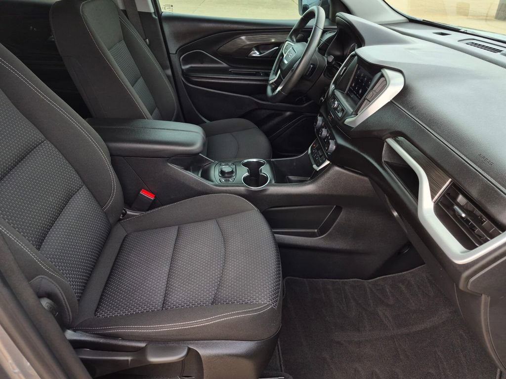Used 2023 GMC Terrain SLE w/ Driver Convenience Package image 35