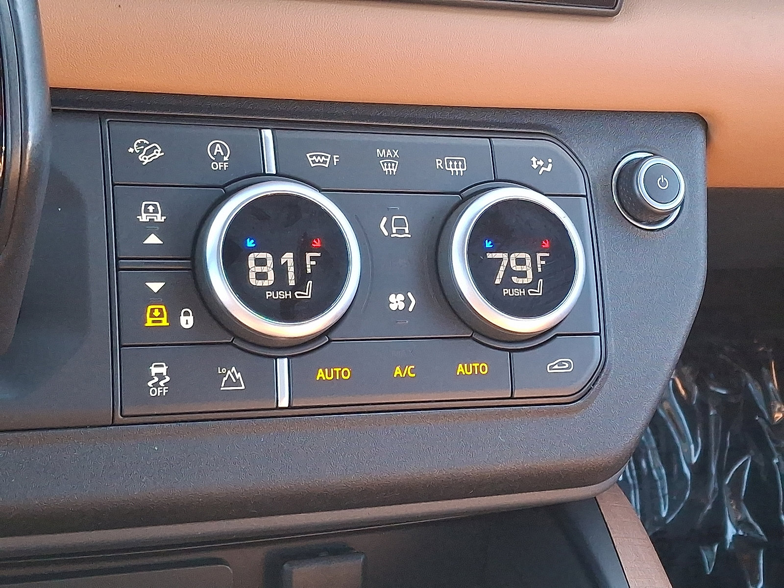 Used 2023 Land Rover Defender 110 X image 16