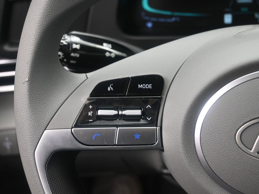 New 2026 Hyundai Elantra Hybrid FWD image 13