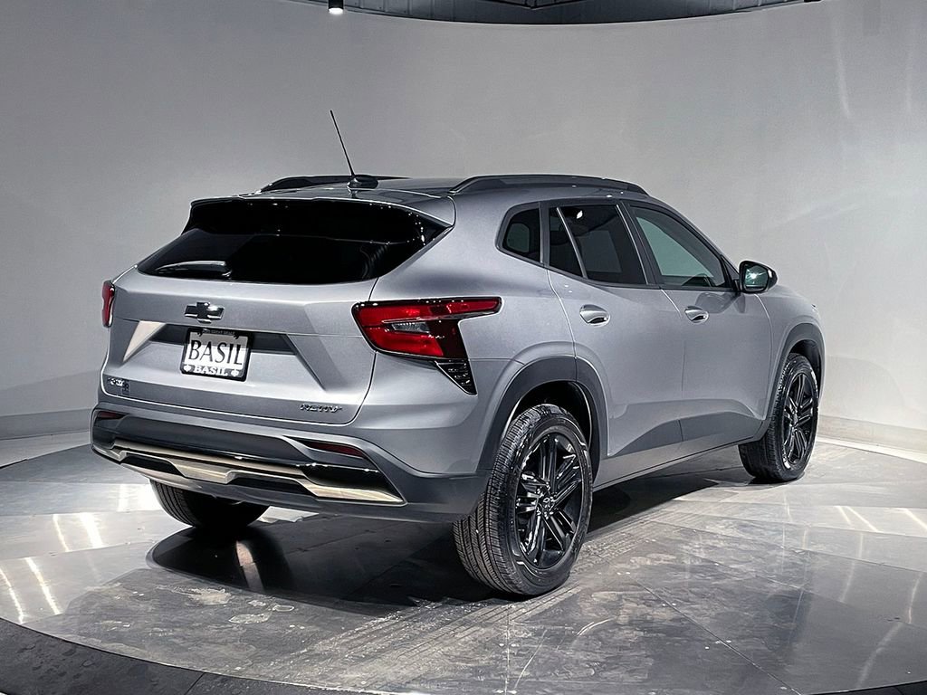 Used 2025 Chevrolet Trax ACTIV image 11