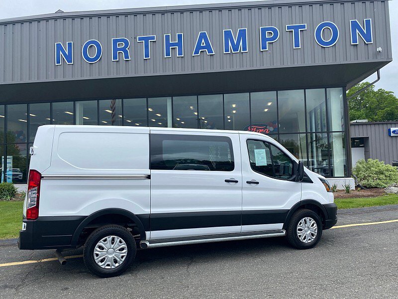 Used 2025 Ford Transit 250 Low Roof w/ Exterior Upgrade Package RWD image 5