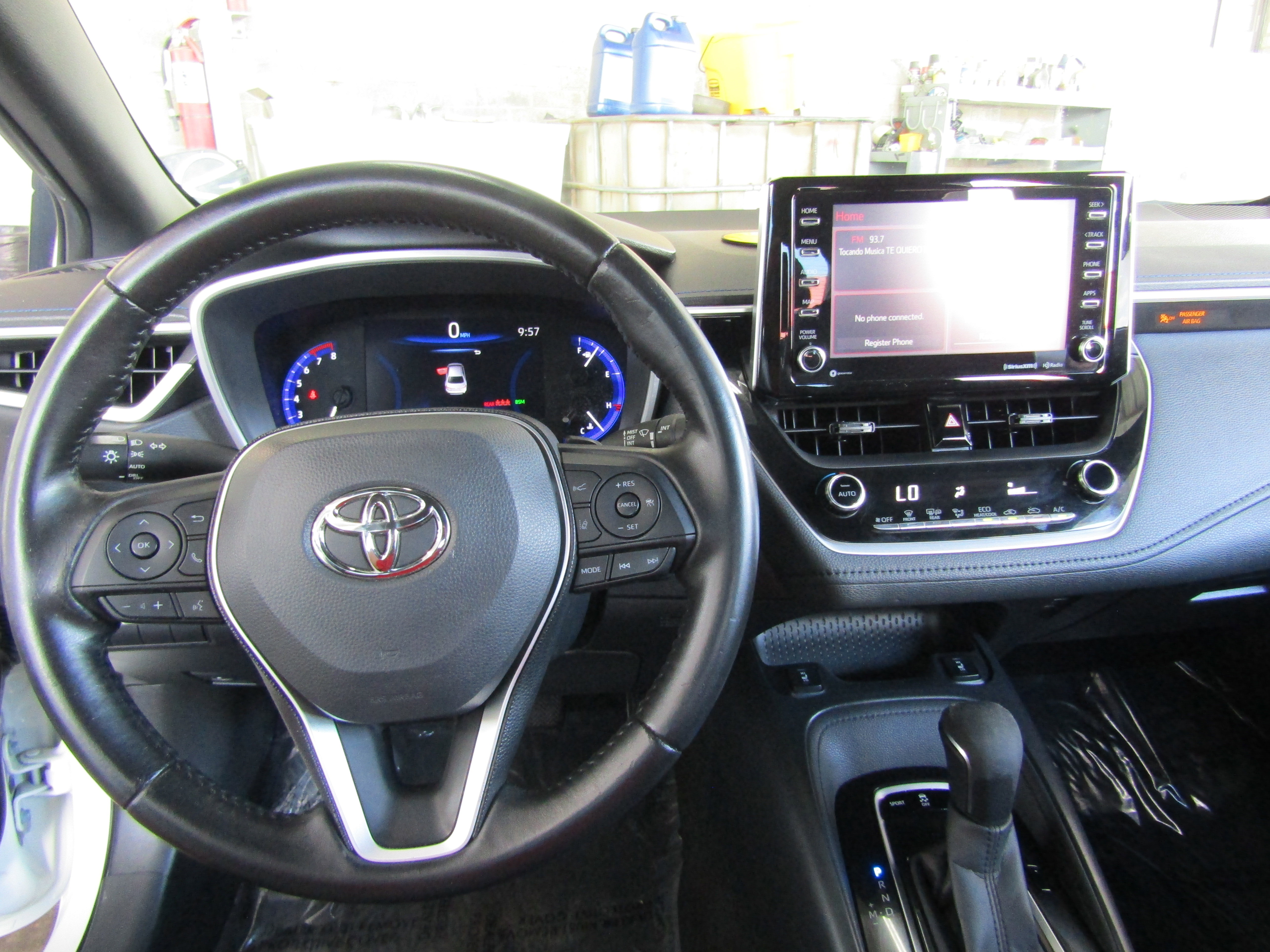Used 2020 Toyota Corolla XSE image 16