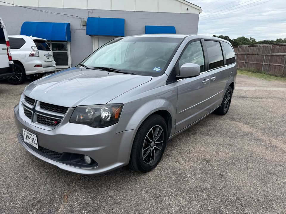 Used 2015 Dodge Grand Caravan R/T image 6