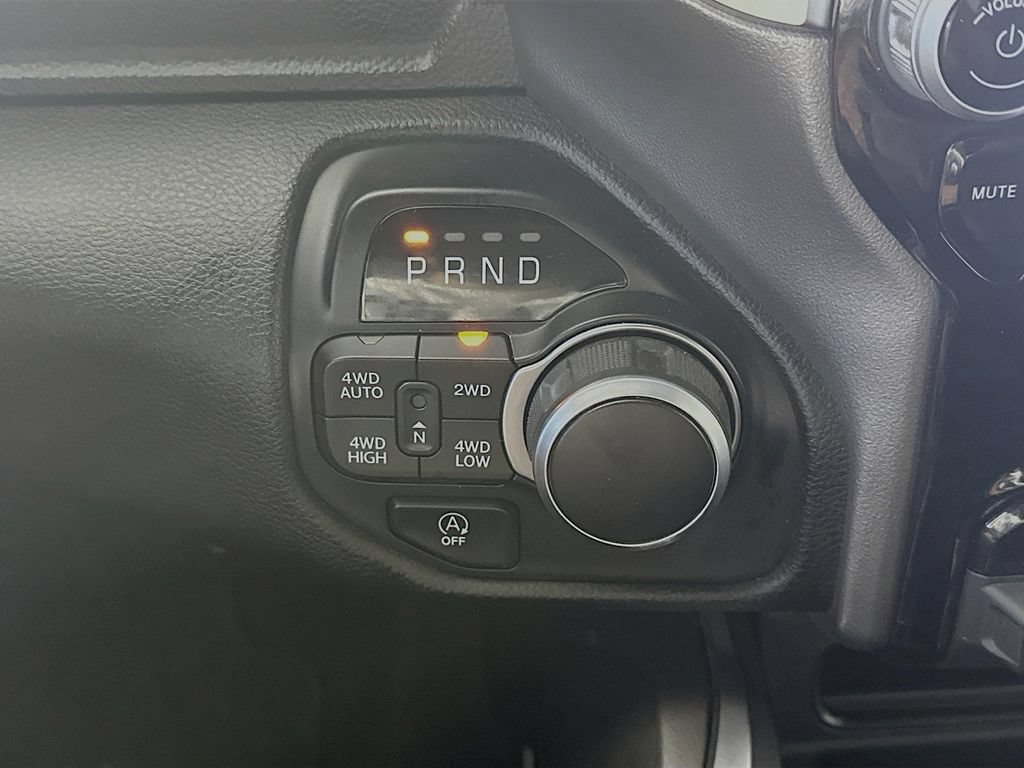 Used 2024 RAM 1500 Big Horn AWD/4WD image 16