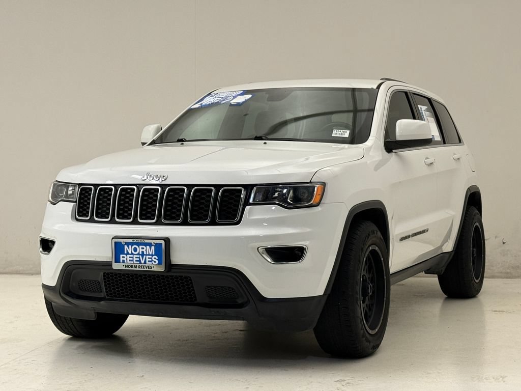 Used 2022 Jeep Grand Cherokee Laredo X RWD image 2
