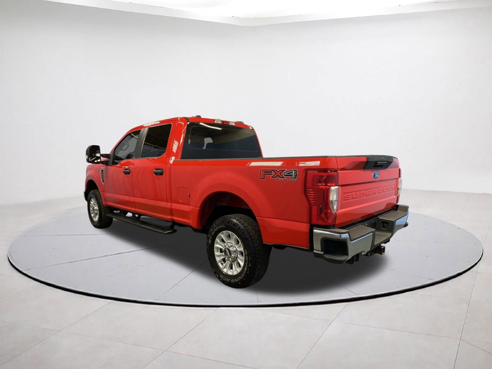 Used 2022 Ford F250 XL w/ STX Appearance Package image 4