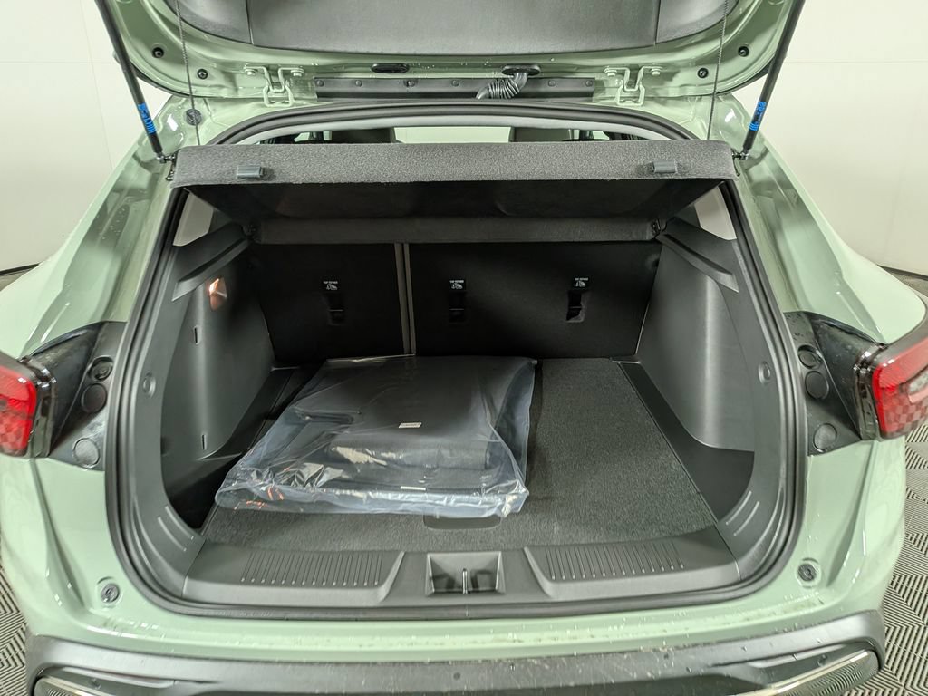 New 2026 Chevrolet Trax ACTIV w/ Driver Confidence Package FWD image 10