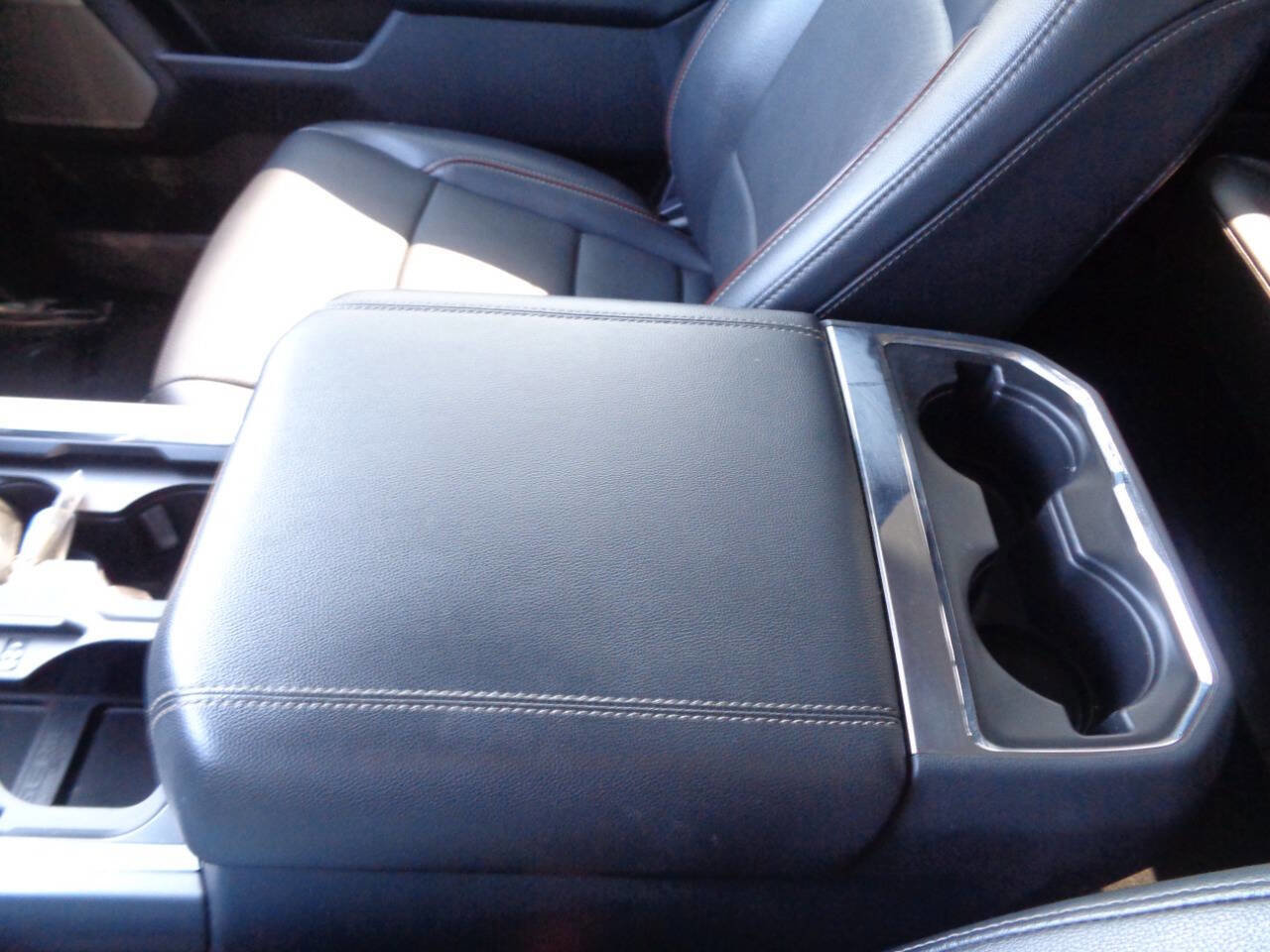 Used 2024 Ford F250 Lariat w/ Chrome Package image 50