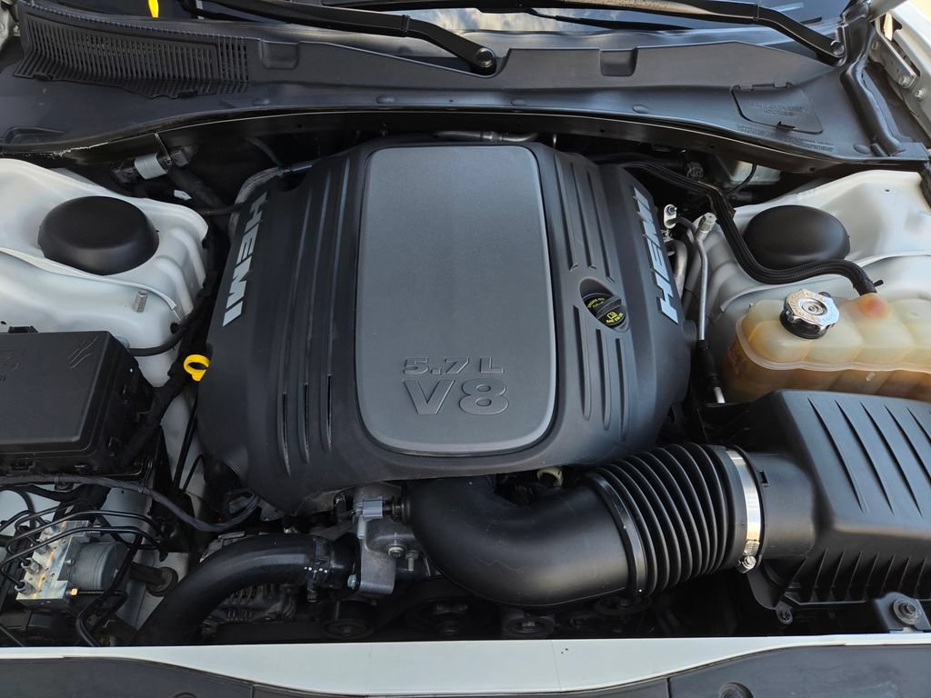 Used 2022 Dodge Charger R/T w/ Plus Group RWD image 37