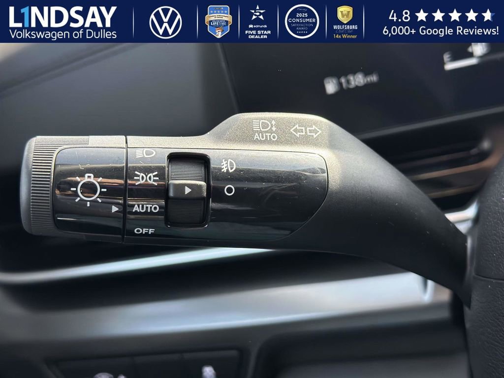 Used 2025 Kia Carnival SX image 23