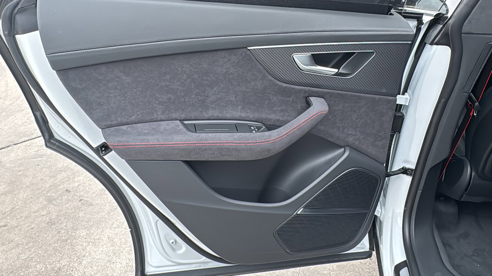 New 2026 Audi RS Q8 performance image 16