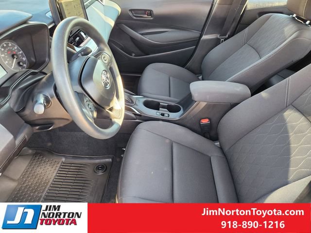 Used 2025 Toyota Corolla LE w/ LE Premium Package image 13
