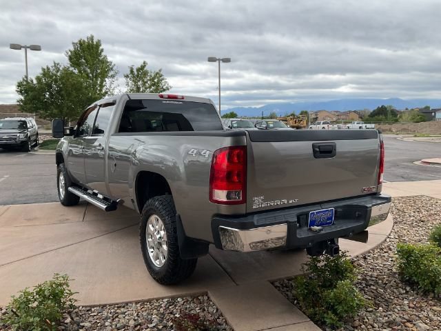 Used 2014 GMC Sierra 3500 SLT w/ SLT Convenience Package AWD/4WD image 5