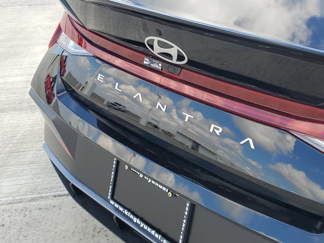 New 2026 Hyundai Elantra SEL Sport Premium FWD image 7