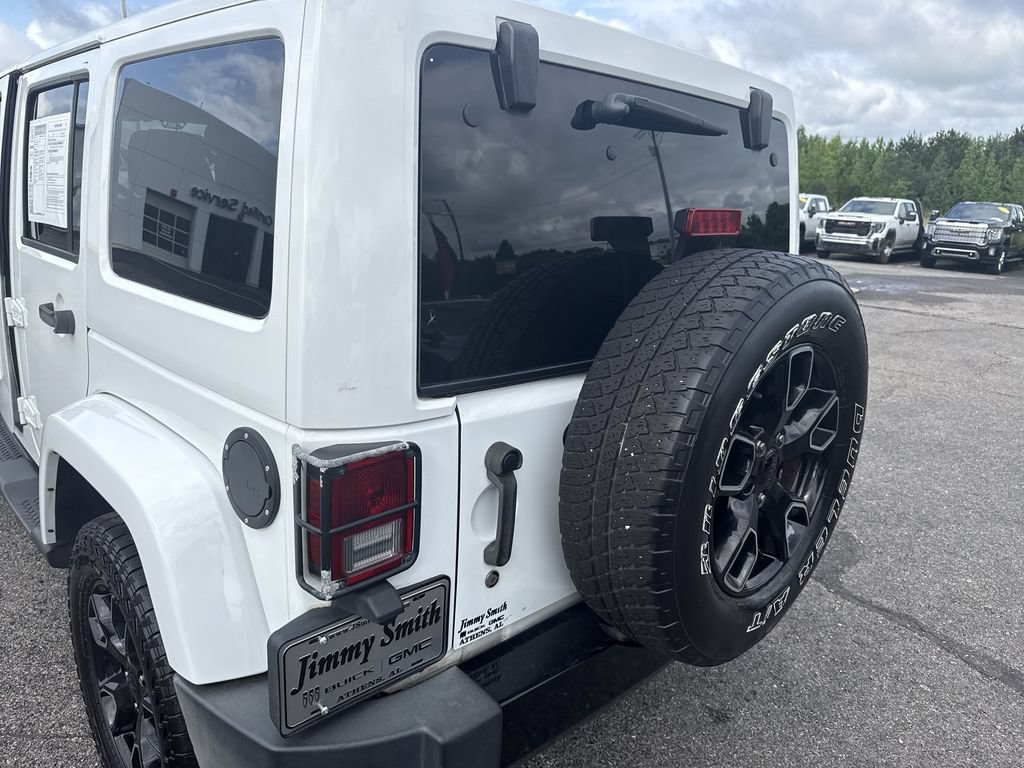 Used 2017 Jeep Wrangler Unlimited Sahara AWD/4WD image 33