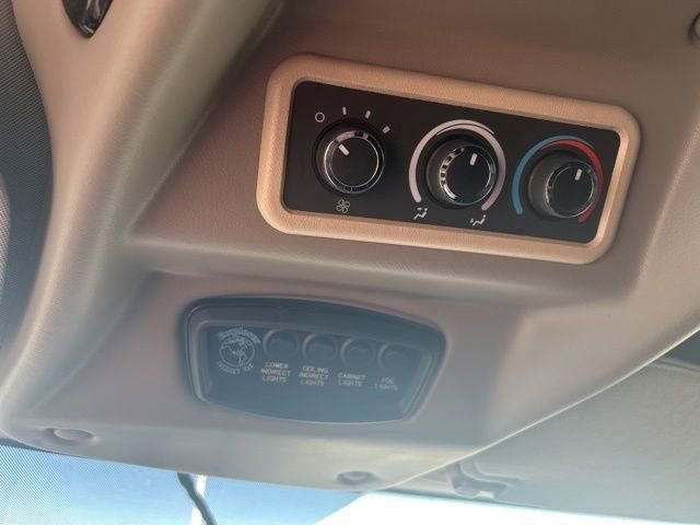 Used 2023 Chevrolet Express 2500 RWD image 20