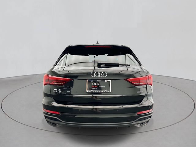 Used 2023 Audi Q3 2.0T Premium w/ Convenience Package AWD/4WD image 3