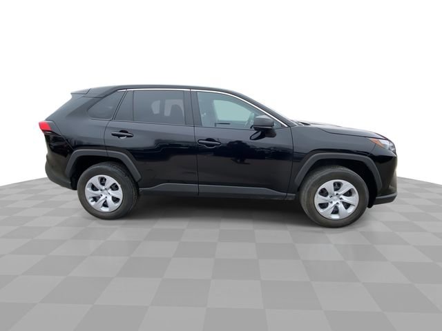 Used 2024 Toyota RAV4 LE image 3
