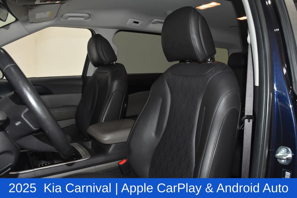 Used 2025 Kia Carnival FWD image 23