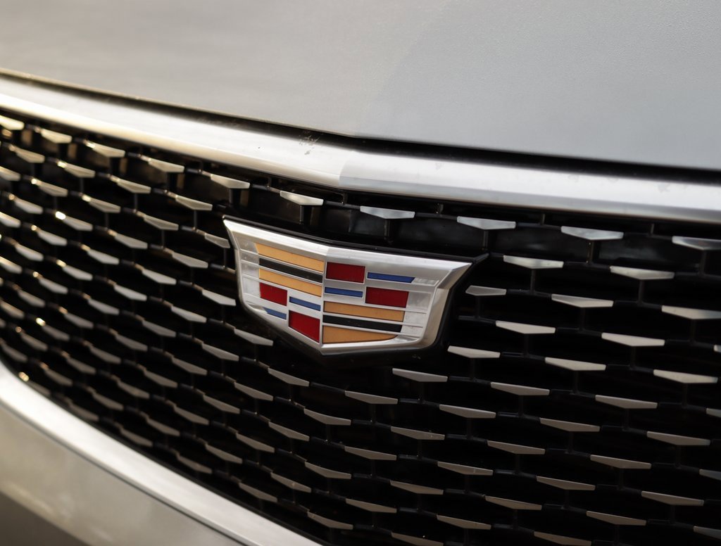 Used 2025 Cadillac XT6 Premium Luxury image 38