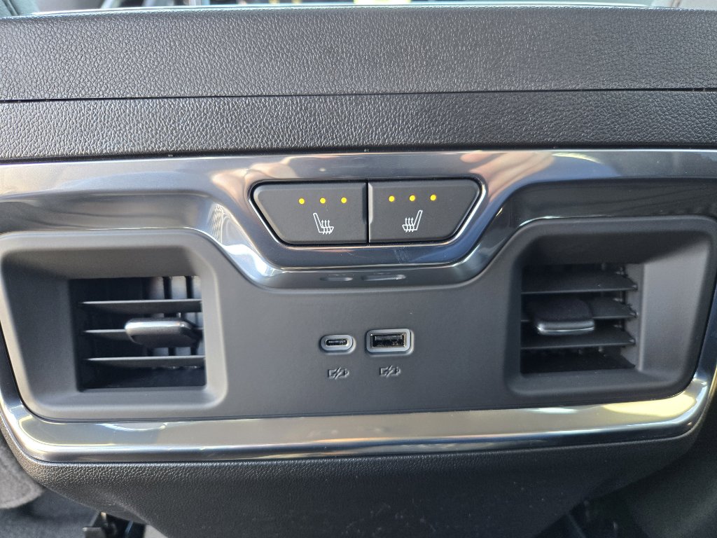 Used 2025 Chevrolet Silverado 3500 LTZ w/ LTZ Premium Package image 29