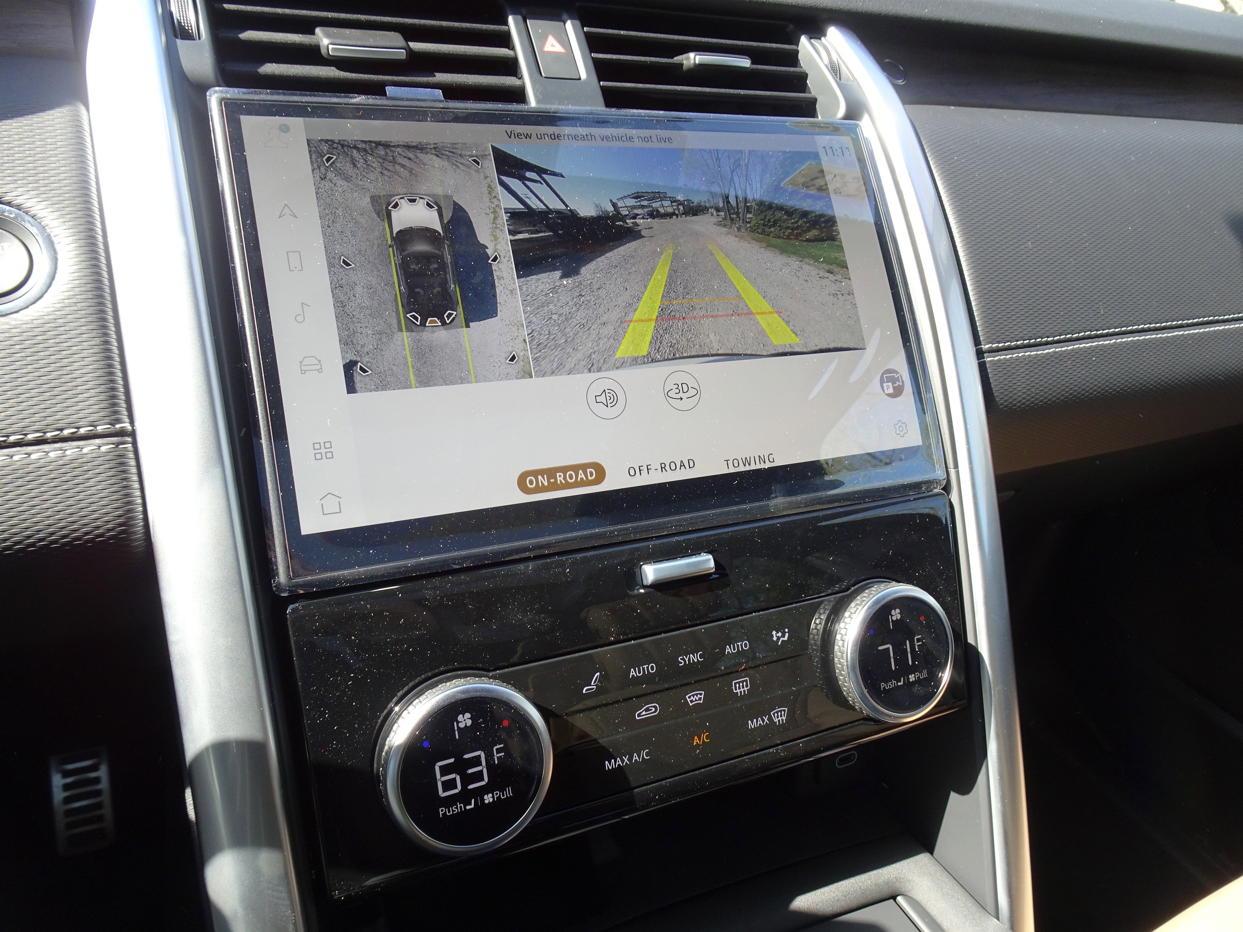 New 2025 Land Rover Discovery Dynamic SE image 26