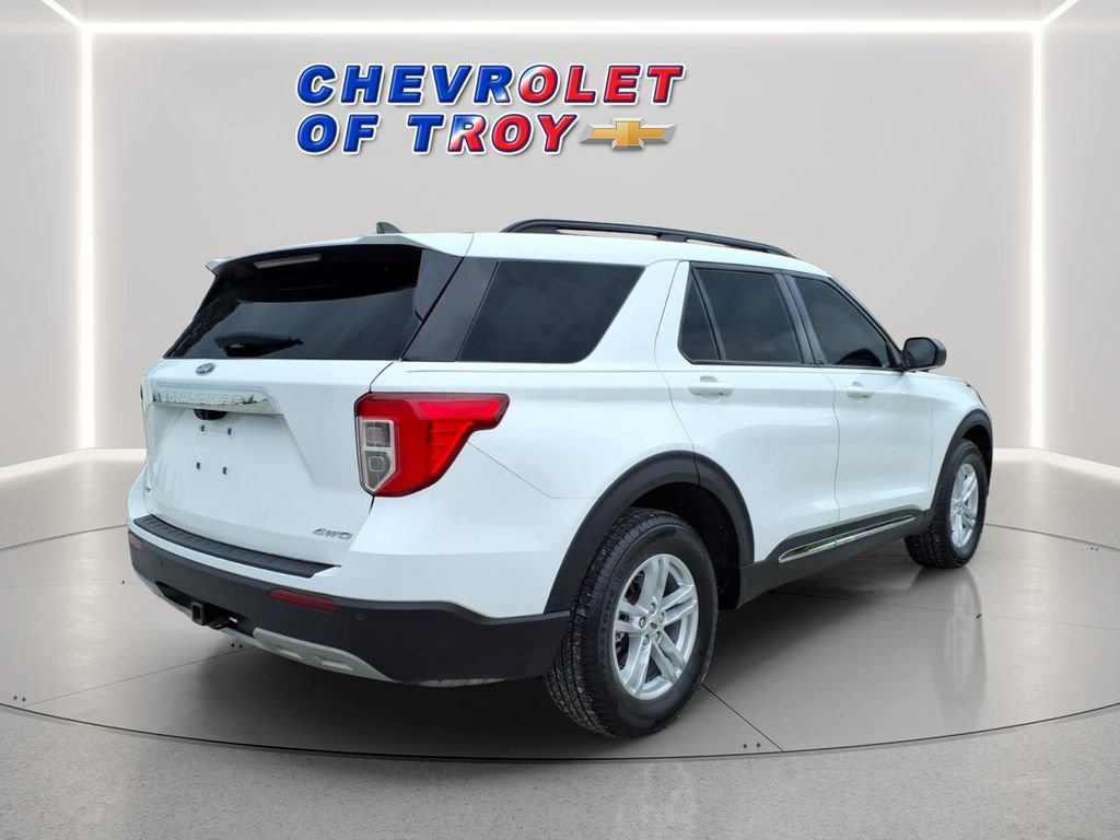 Used 2021 Ford Explorer XLT w/ Equipment Group 202A AWD/4WD image 7