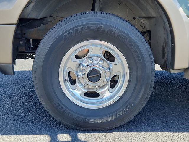 Used 2005 Ford Excursion Eddie Bauer image 22