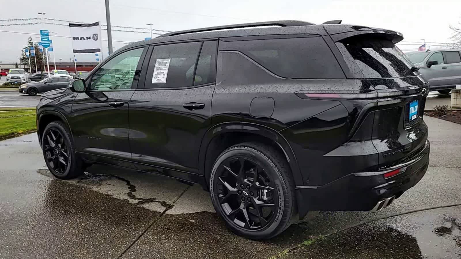 Used 2025 Chevrolet Traverse RS w/ LPO, Floor Liner Package image 6