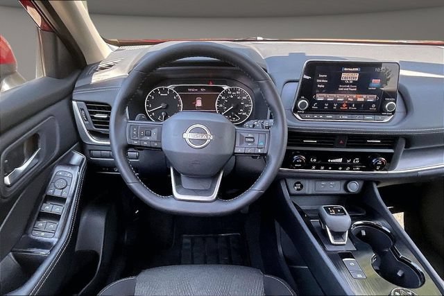 Certified 2026 Nissan Rogue SV AWD/4WD image 5