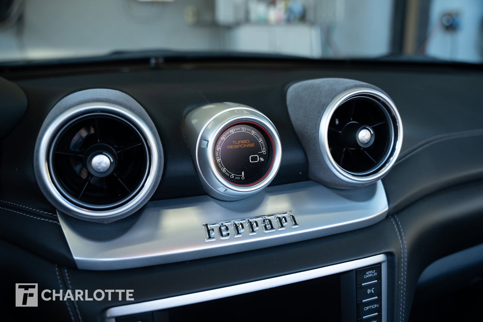 Used 2016 Ferrari California T image 27