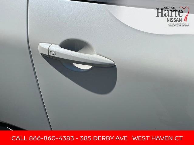 Certified 2023 Nissan Rogue SV w/ SV Premium B Package AWD/4WD image 9