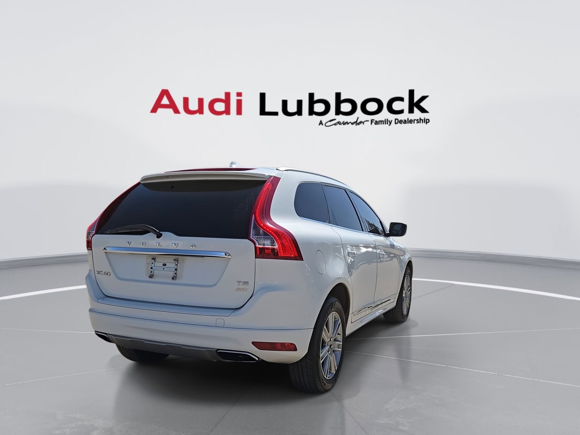 Used 2016 Volvo XC60 T5 Premier image 8