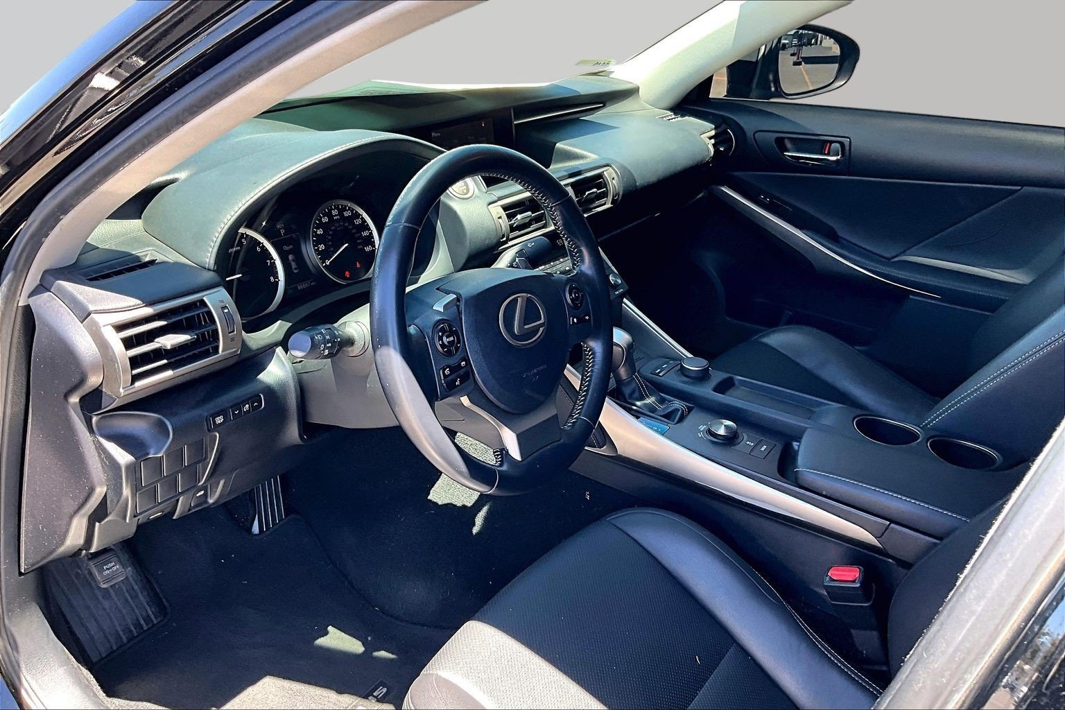 Used 2016 Lexus IS 300 AWD image 12