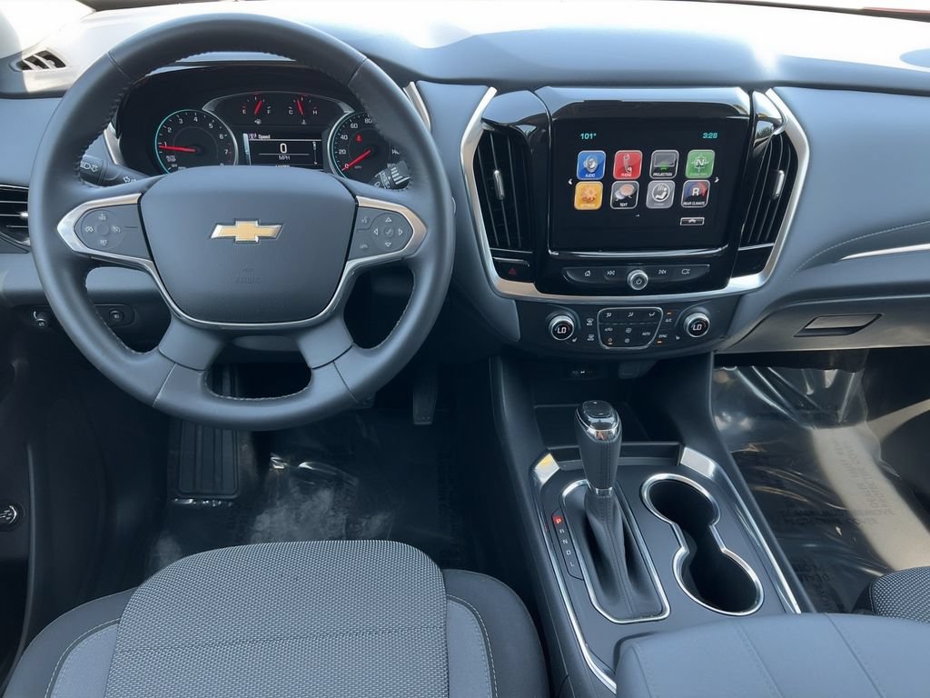 Used 2018 Chevrolet Traverse LT AWD/4WD image 6