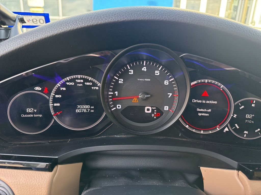 Used 2020 Porsche Cayenne image 14