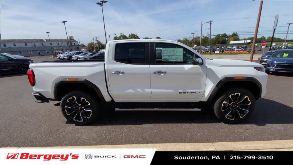 New 2026 GMC Canyon Denali w/ LPO, Black Badging Package AWD/4WD image 10