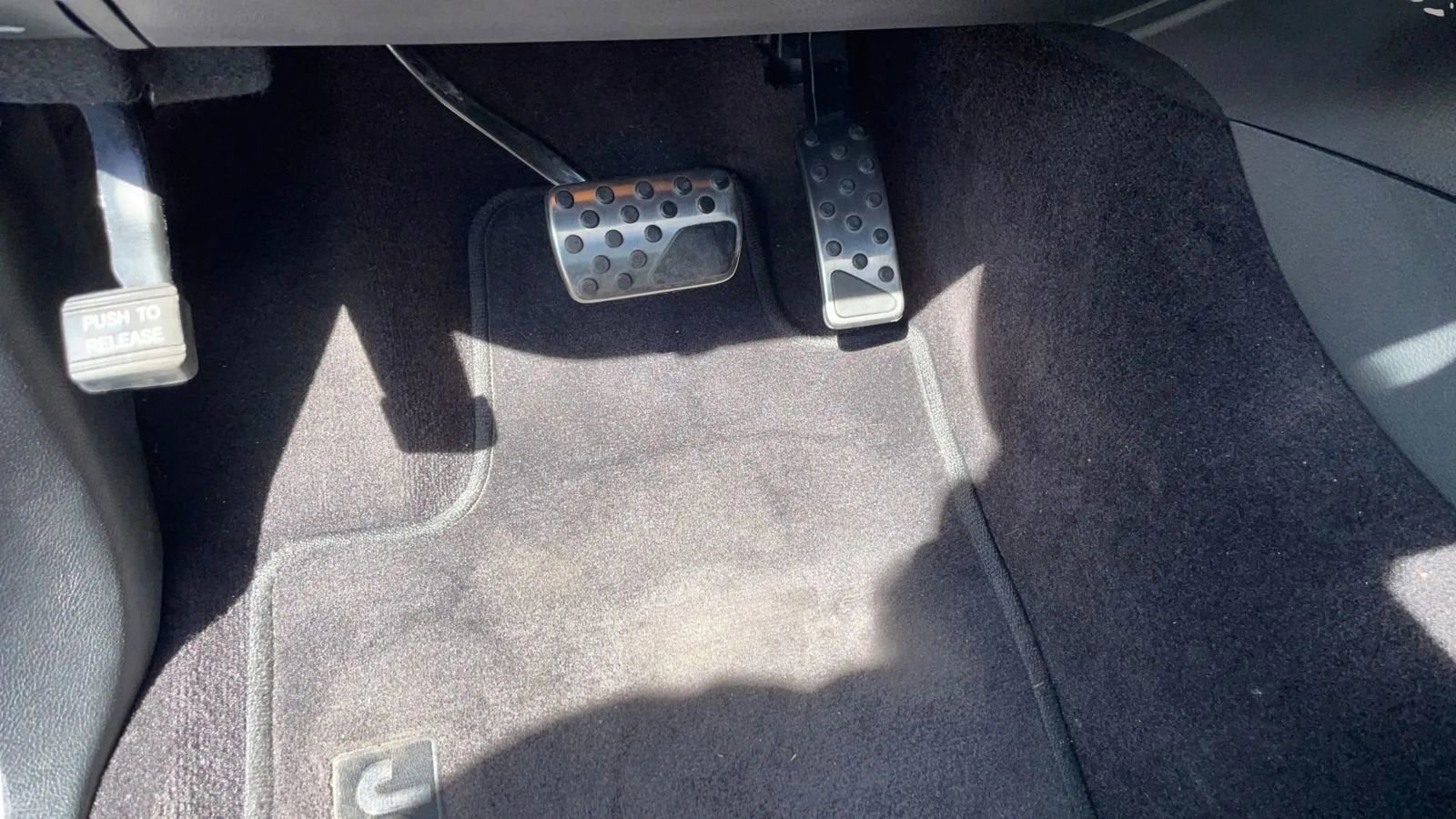 Used 2015 Jeep Grand Cherokee High Altitude RWD image 32