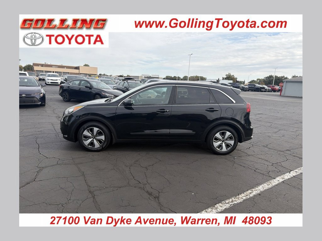 Used 2017 Kia Niro LX FWD image 1
