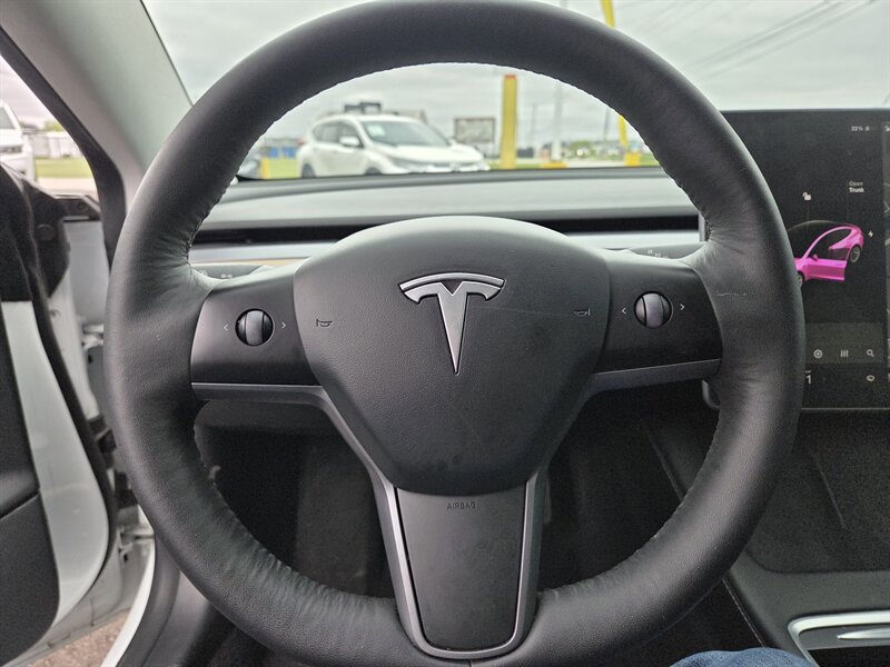 Used 2021 Tesla Model 3 Standard Range Plus RWD image 13